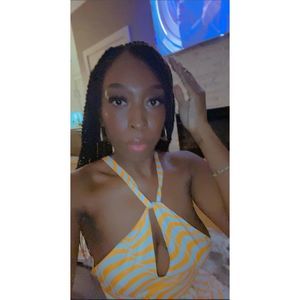 Meet your Posher, April